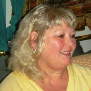 Meet your Posher, Sharon